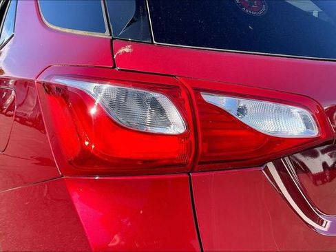 Certified 2019 Chevrolet Equinox Premier w/ LPO, Floor Liner Package AWD/4WD image 29