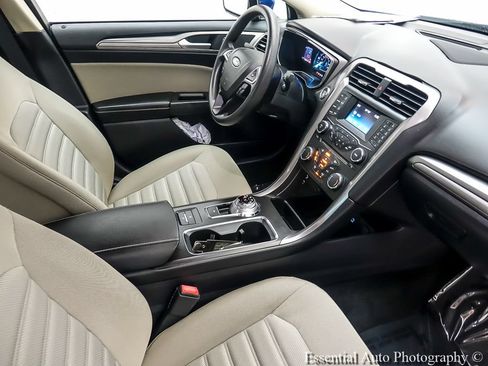 Certified 2018 Ford Fusion S FWD image 24