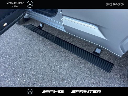 Used 2024 Toyota Sequoia Capstone image 9