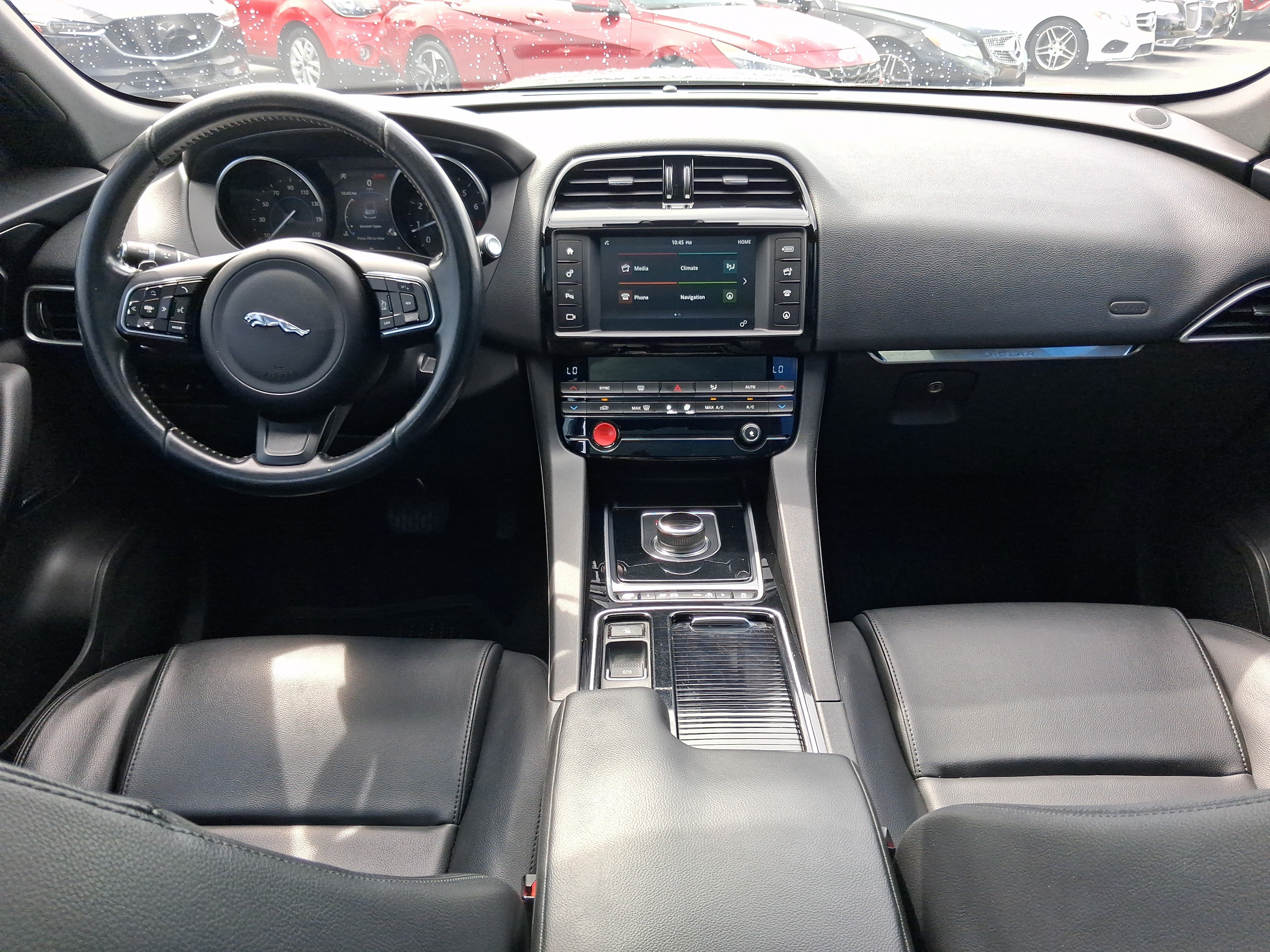 Used 2018 Jaguar F-PACE Premium AWD/4WD image 23