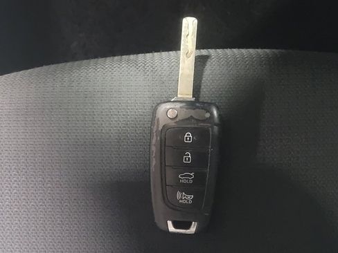 Used 2021 Hyundai Accent SE image 32