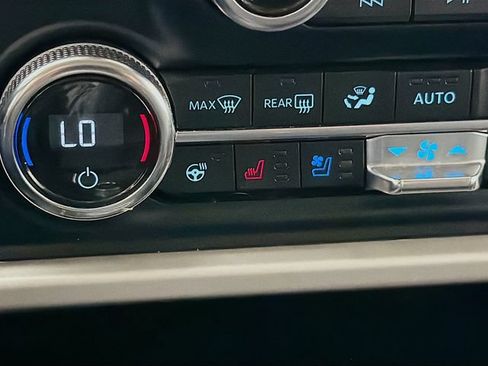 Used 2022 Ford Expedition Max XLT AWD/4WD image 25