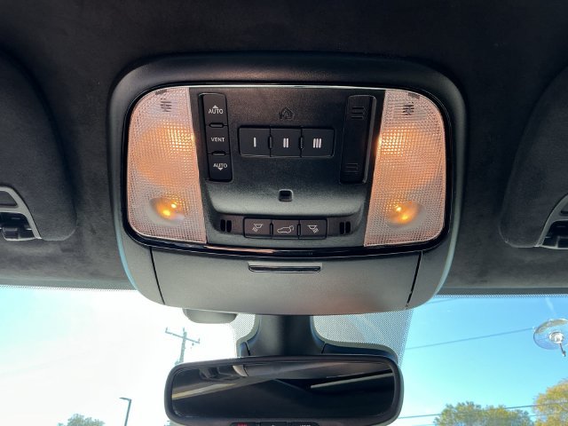 Used 2023 Dodge Durango R/T w/ Hemi Orange Plus Package AWD/4WD image 30