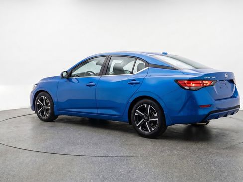 Used 2025 Nissan Sentra SV FWD image 6