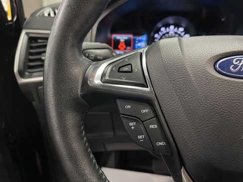 Used 2022 Ford Edge SEL w/ Convenience Package image 18