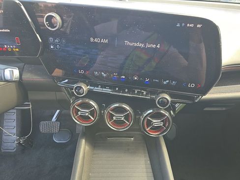 Used 2024 Chevrolet Blazer EV RS AWD/4WD image 6