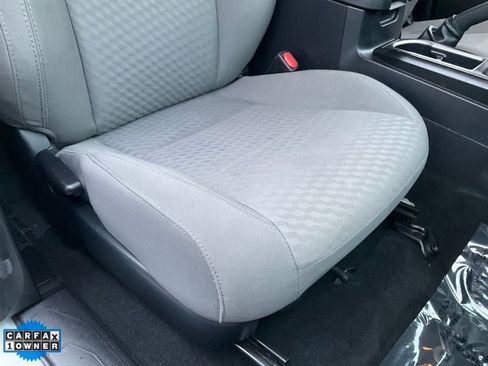 Used 2022 Toyota Tacoma SR image 40