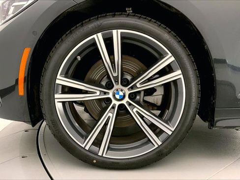 Used 2019 BMW 330i xDrive Sedan w/ Premium Package image 7