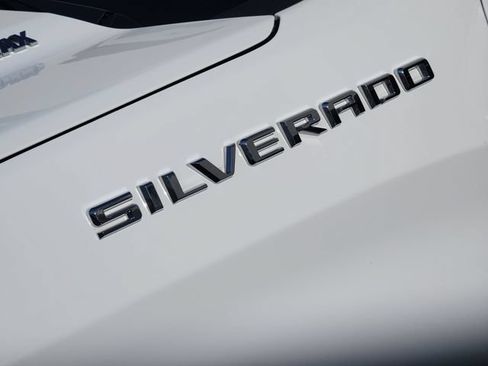 Used 2025 Chevrolet Silverado 1500 Custom RWD image 10
