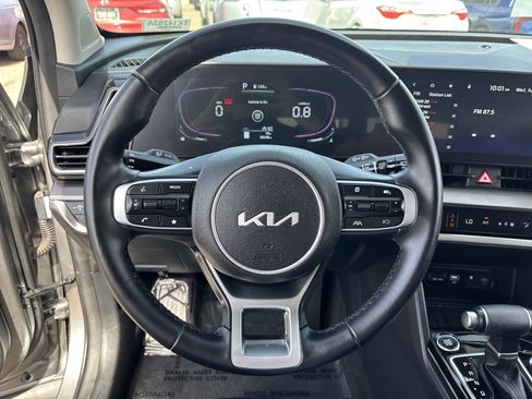 Certified 2024 Kia Sportage EX FWD image 25