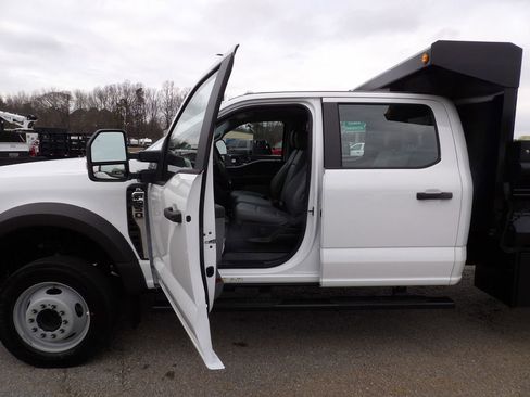 Used 2024 Ford F550 image 25