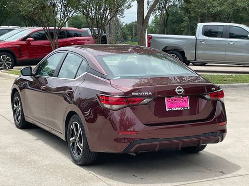 Used 2024 Nissan Sentra SV FWD image 4