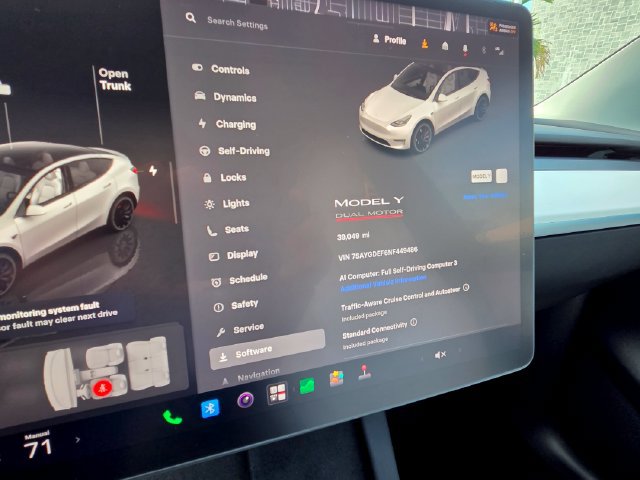 Used 2022 Tesla Model Y Performance AWD/4WD image 32