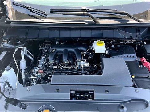New 2026 Nissan Pathfinder SL FWD image 11
