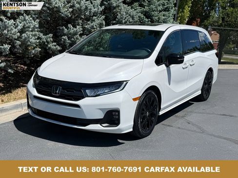 Used 2025 Honda Odyssey Sport-L image 3
