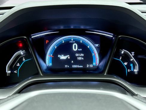 Used 2018 Honda Civic EX image 13