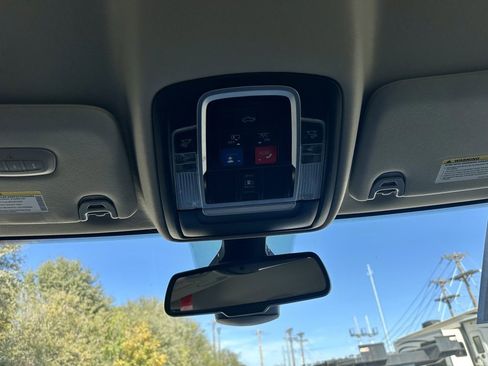 Used 2023 RAM 3500 Laramie image 25