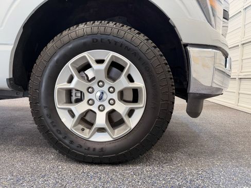 Used 2023 Ford F150 XLT AWD/4WD image 19