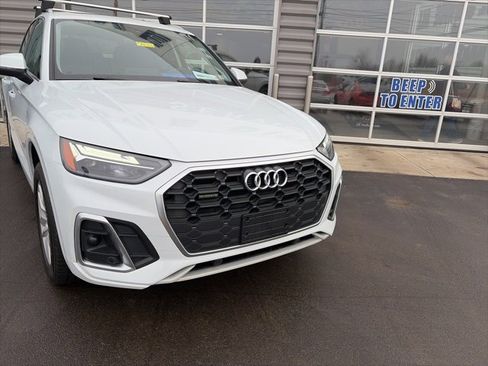 Used 2022 Audi Q5 2.0T Premium w/ Convenience Package image 5
