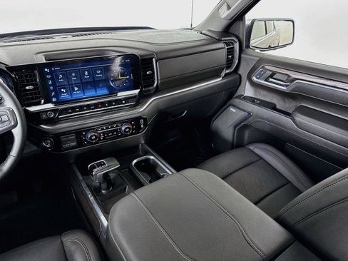 Used 2024 Chevrolet Silverado 1500 LTZ w/ LTZ Premium Package AWD/4WD image 25