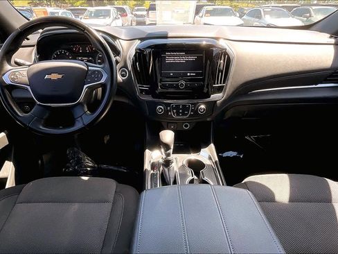 Used 2023 Chevrolet Traverse LT FWD image 15