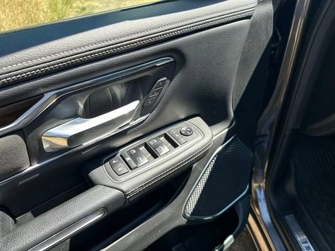Used 2021 RAM 1500 Laramie AWD/4WD image 11