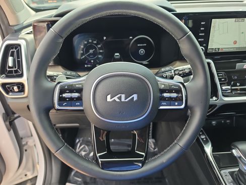 Certified 2023 Kia Sorento SX Prestige AWD/4WD image 30