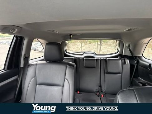Used 2019 Toyota Highlander XLE AWD/4WD image 31