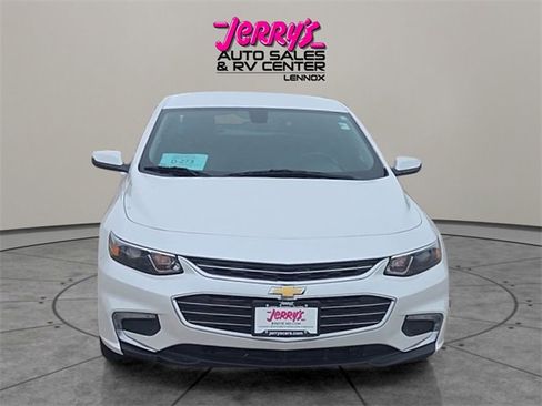 Used 2018 Chevrolet Malibu LT w/ Leather Package image 8