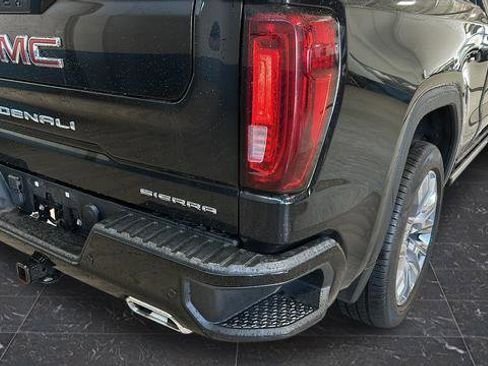 Used 2021 GMC Sierra 1500 Denali w/ Denali Ultimate Package AWD/4WD image 39
