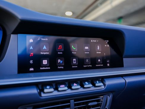 Certified 2025 Porsche 911 Carrera image 18