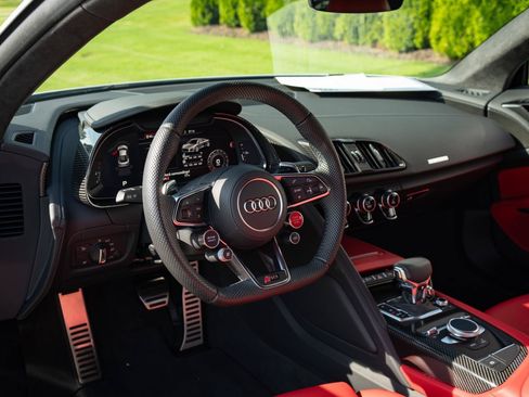 Certified 2023 Audi R8 V10 performance AWD/4WD image 41