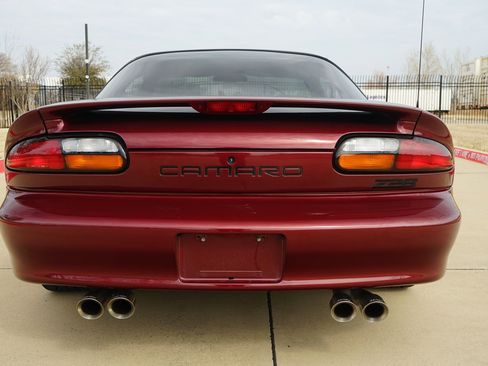 Used 2000 Chevrolet Camaro Z28 w/ Preferred Equipment Group 2 image 12