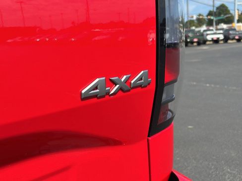 New 2026 Nissan Frontier SV w/ Tow Package image 11