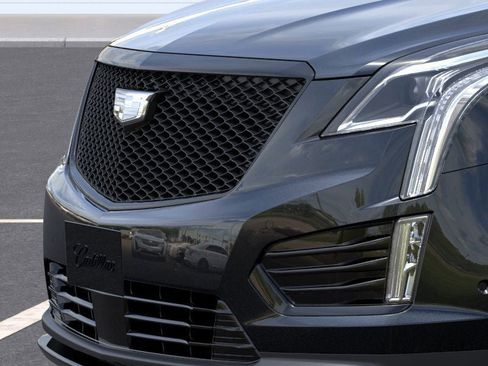 New 2026 Cadillac XT5 Sportv w/ LPO, Onyx Lite Package AWD/4WD image 13