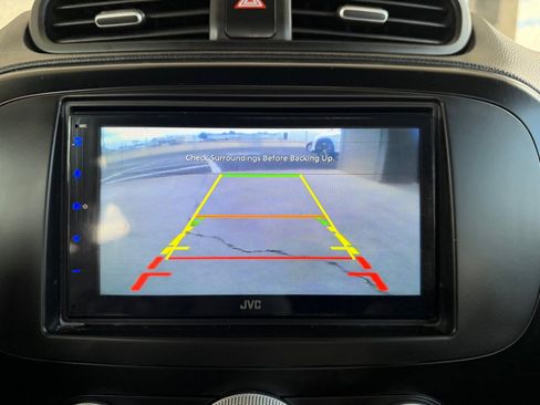 Used 2016 Kia Soul FWD image 13