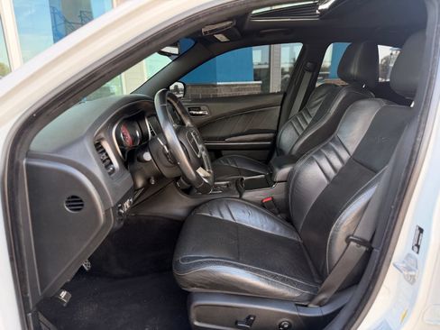Used 2016 Dodge Charger SRT Hellcat RWD image 19