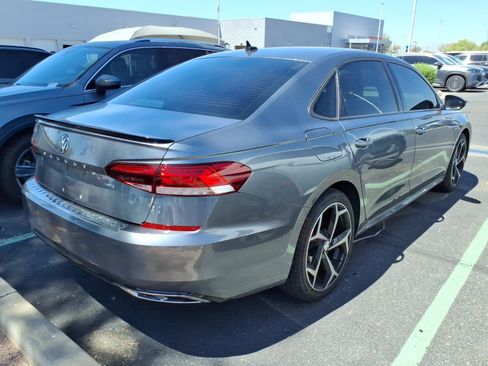 Certified 2021 Volkswagen Passat 2.0T R-Line FWD image 3