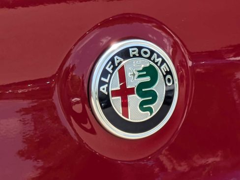 New 2024 Alfa Romeo Stelvio Veloce image 31