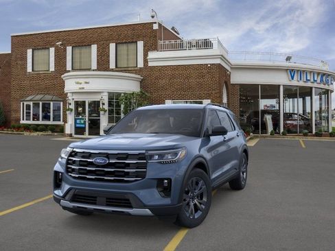 New 2026 Ford Explorer Active AWD/4WD image 2
