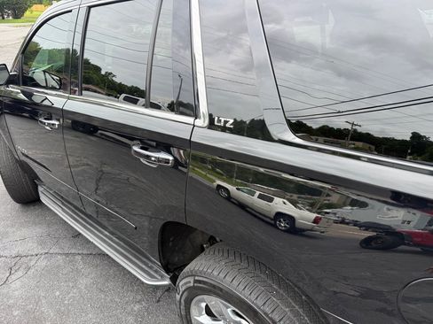 Used 2015 Chevrolet Tahoe LTZ AWD/4WD image 28