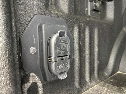 Used 2021 Ford F250 Lariat AWD/4WD image 10