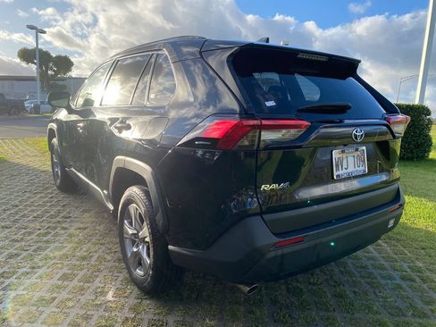 Used 2023 Toyota RAV4 LE AWD/4WD image 23