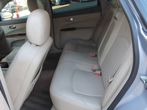Used 2005 Buick LaCrosse CXL w/ Gold Convenience Package FWD image 27
