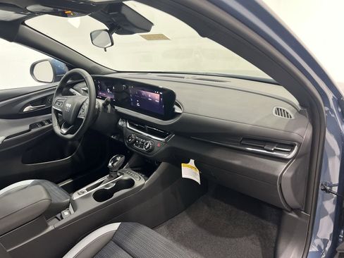 New 2025 Buick Envista Sport Touring w/ Convenience I Package FWD image 69