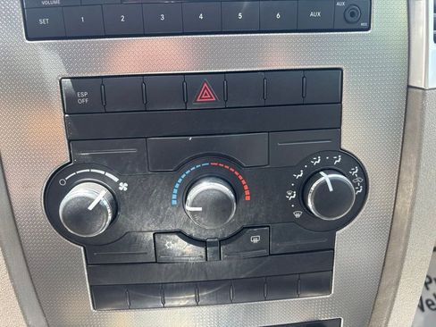Used 2009 Jeep Grand Cherokee Laredo w/ Sun/Sound Group AWD/4WD image 19
