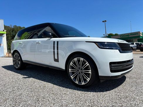 Used 2025 Land Rover Range Rover Long Wheelbase SE AWD/4WD image 10