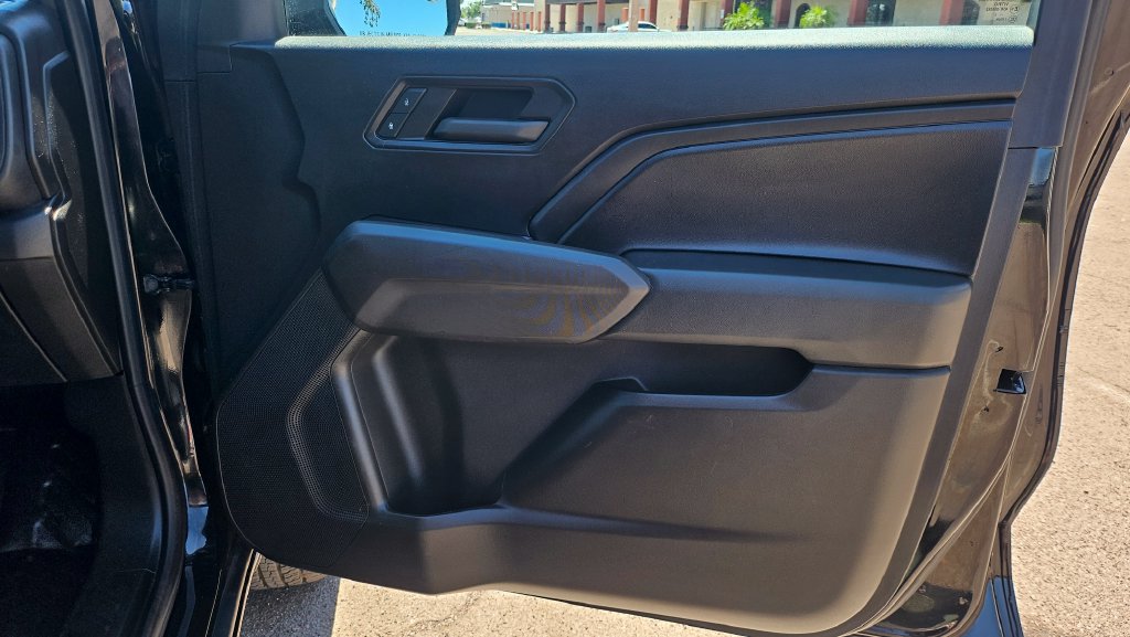 Used 2023 Chevrolet Colorado W/T RWD image 17