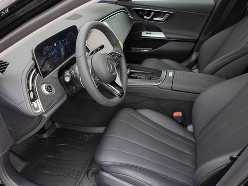 New 2026 Mercedes-Benz E 350 4MATIC Sedan image 2