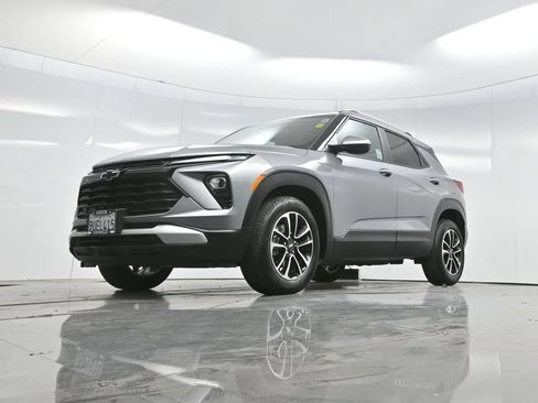 New 2025 Chevrolet TrailBlazer LT w/ Convenience Package FWD image 58